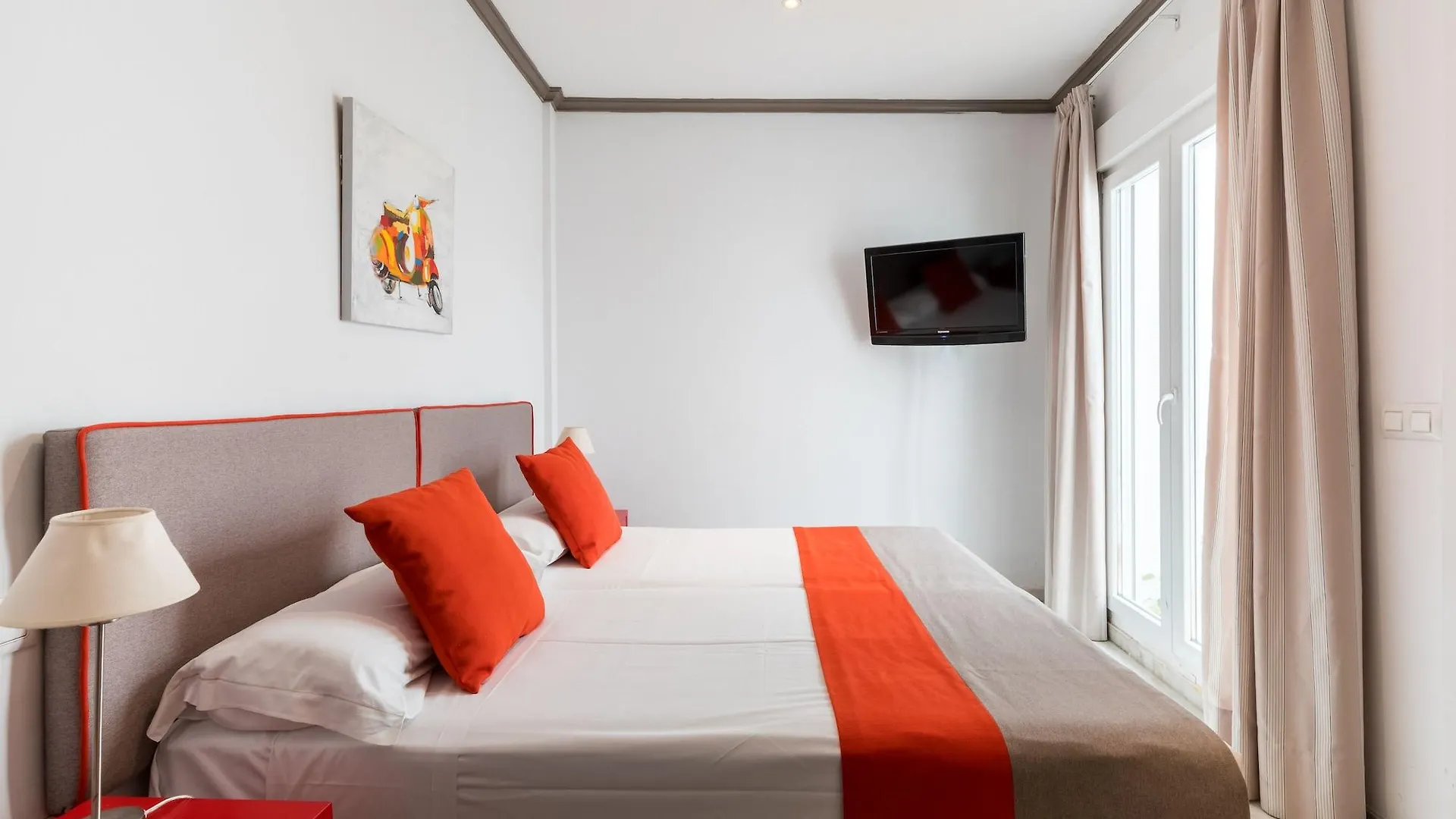 Cool Sevilla Hotel 2*,